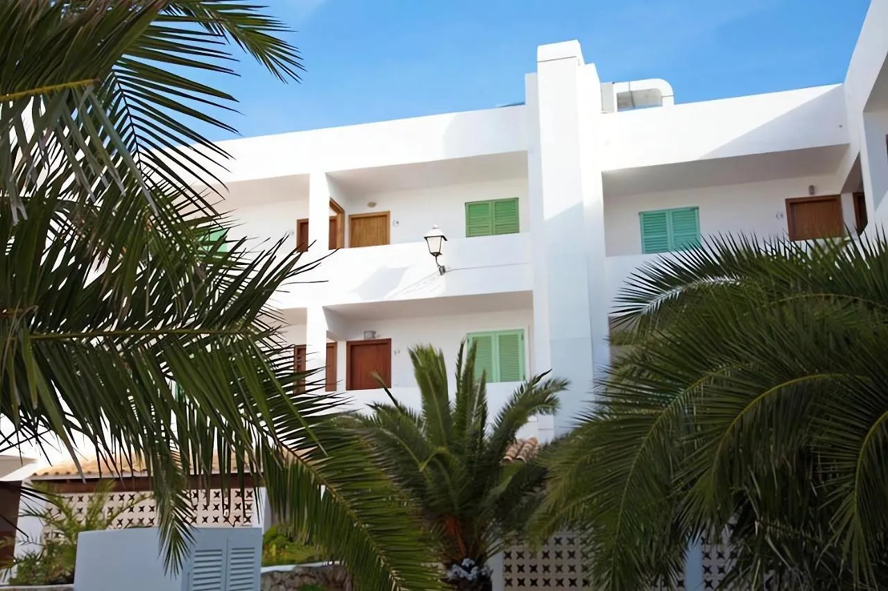 Apartamentos Roca Plana - Formentera Break Es Pujols Spain